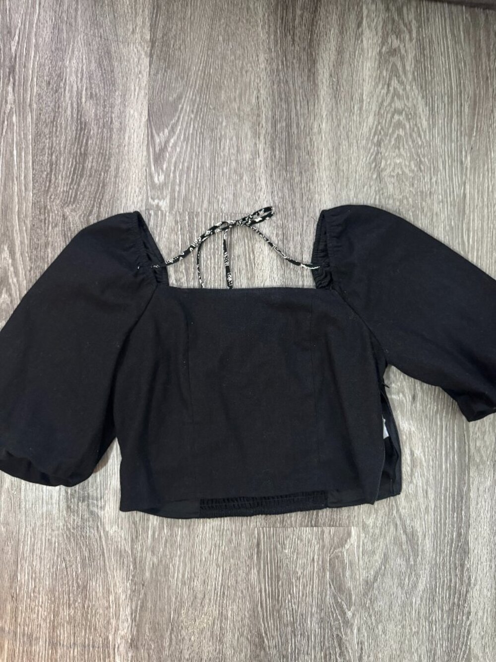 Francesca's Mi Ami Black Cropped Blouse